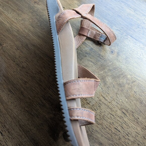 Chaco | Like New | Brown Leather Strap Sandals | Size 9 - Picture 8 of 8